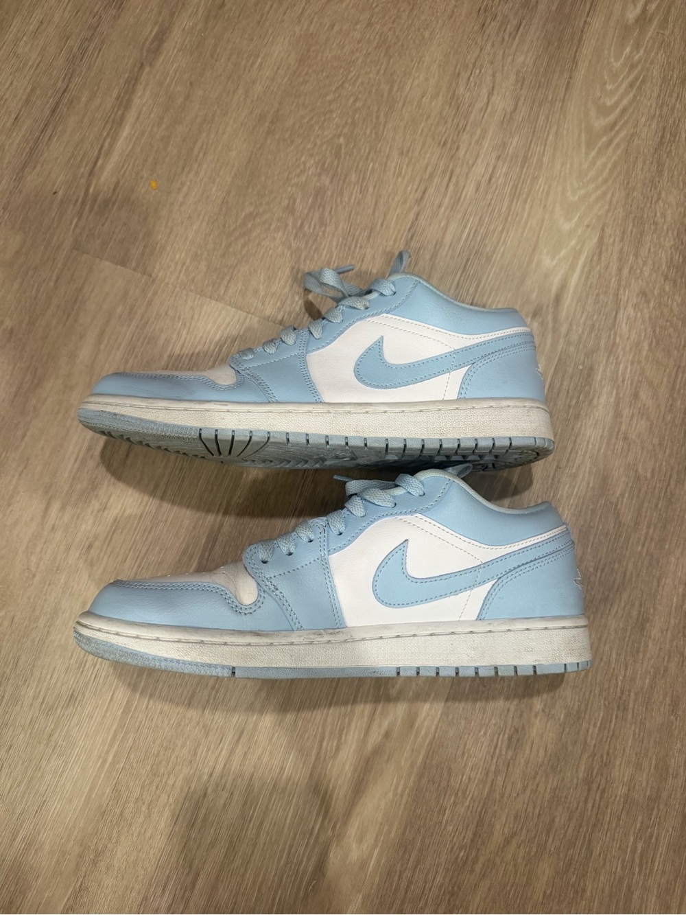 Nike air Jordan low Top Sneakers in Light Blue and White